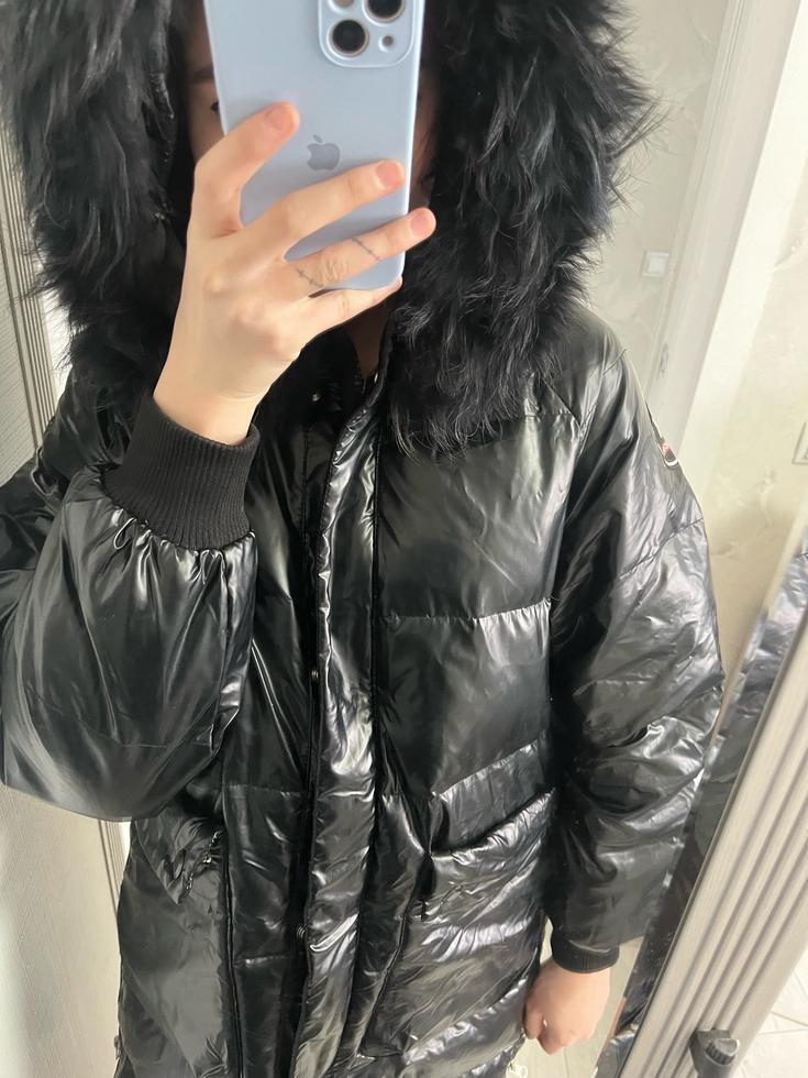 черная куртка