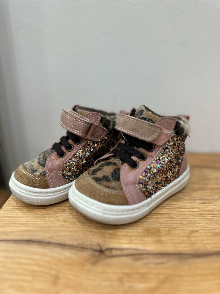 Осенние кроссовки Merli Rose