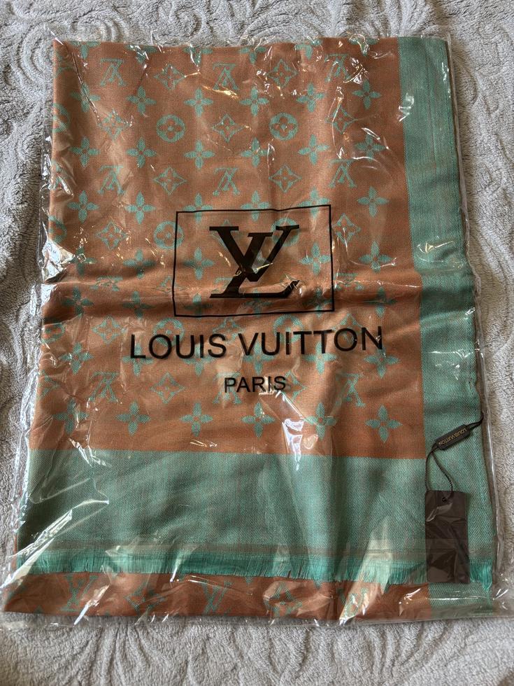Louis Vuitton шарф