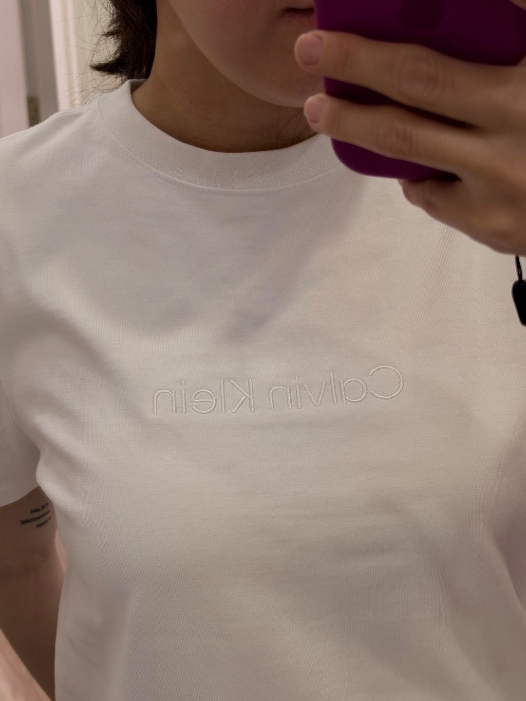 Calvin Klein Футболка Calvin Klein Classic Fit — фото 2