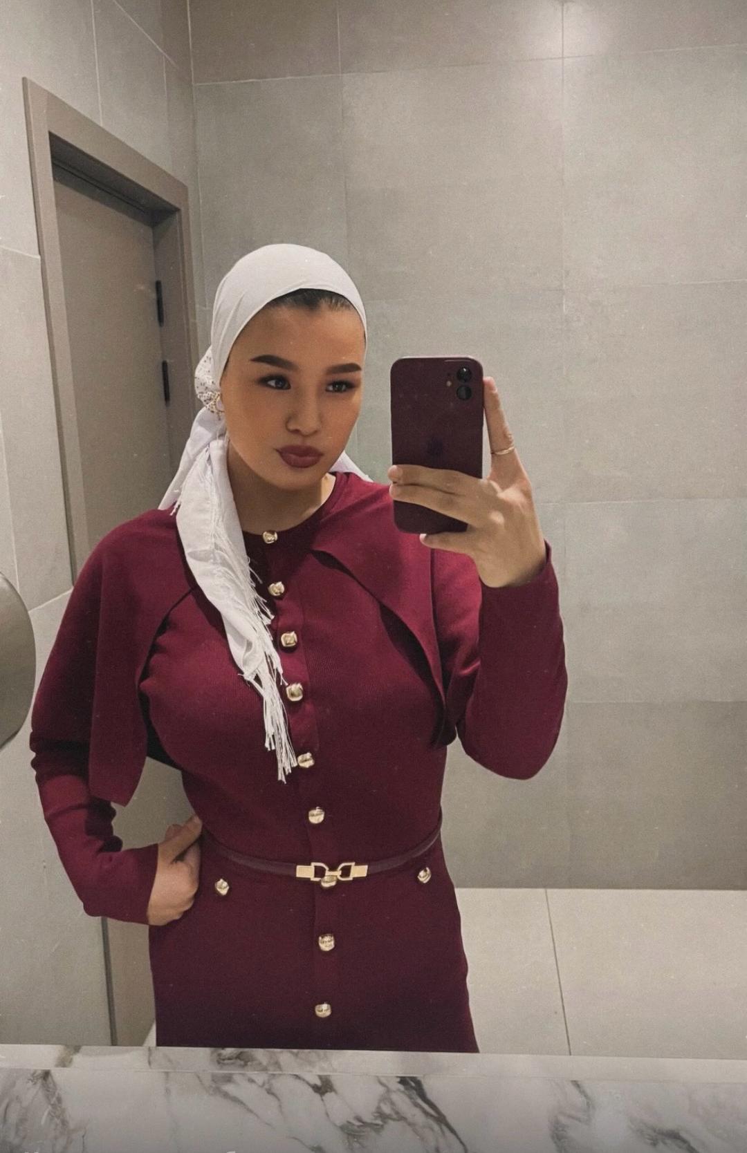 Нет бренда Платье миди с элементами кейпа — фото 2