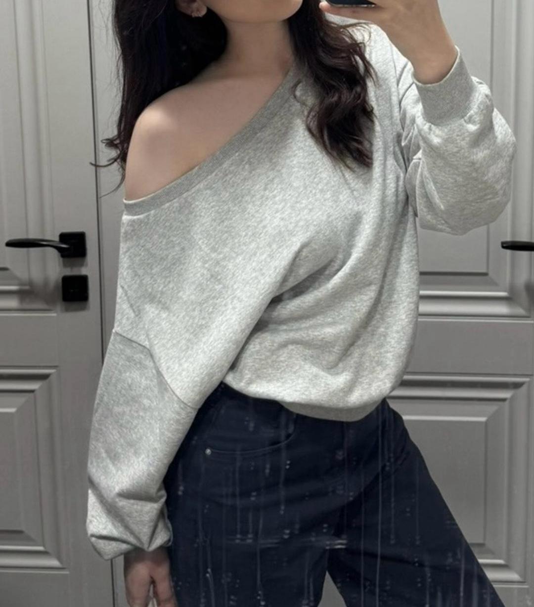 Кофта с открытым плечом — фото 2