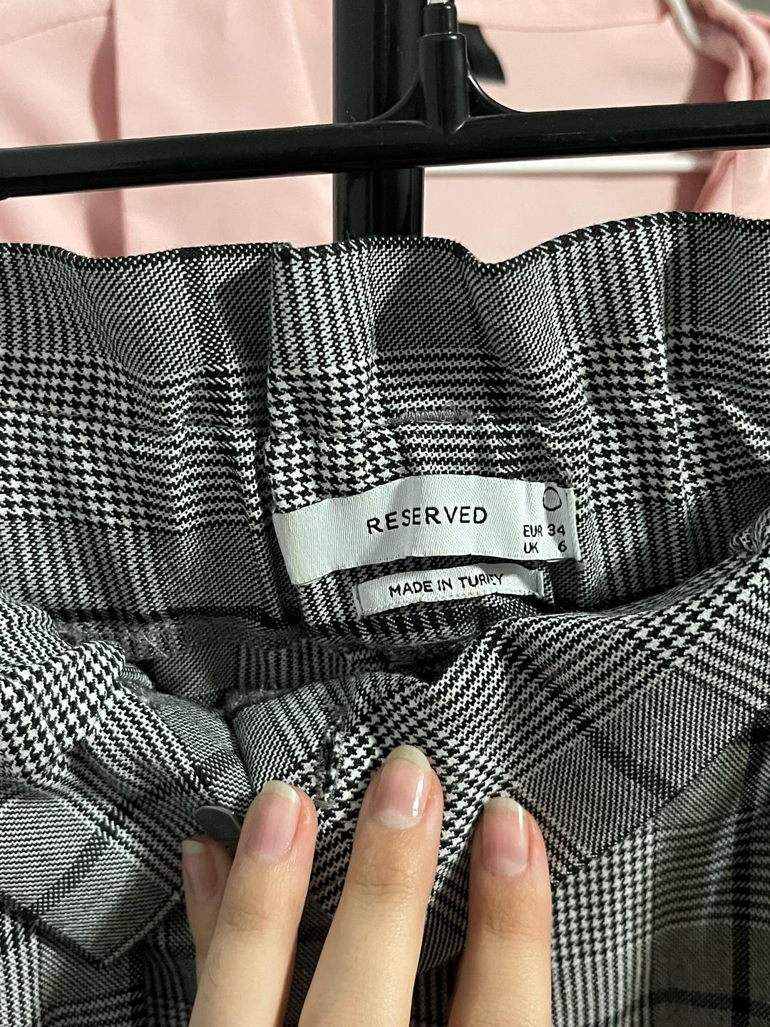 Reserved Брюки Reserved в клетку — фото 2