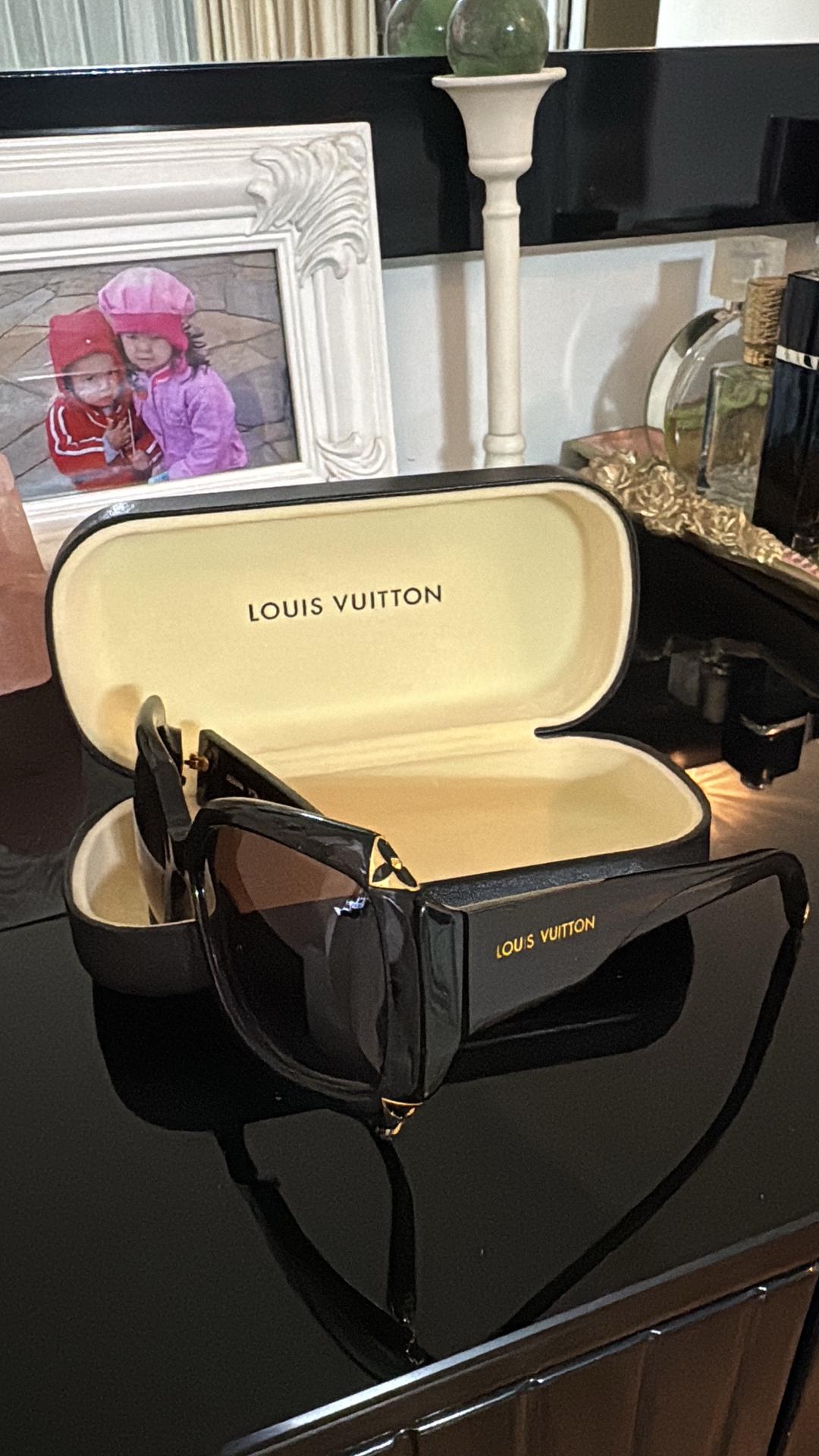Louis Vuitton Солнцезащитные очки LV — фото 2