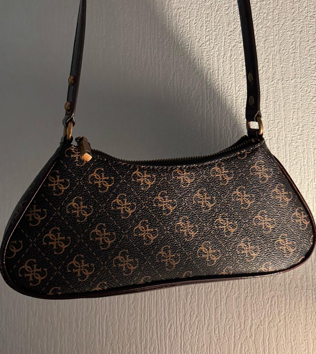 GUESS Сумка багет Guess — фото 2