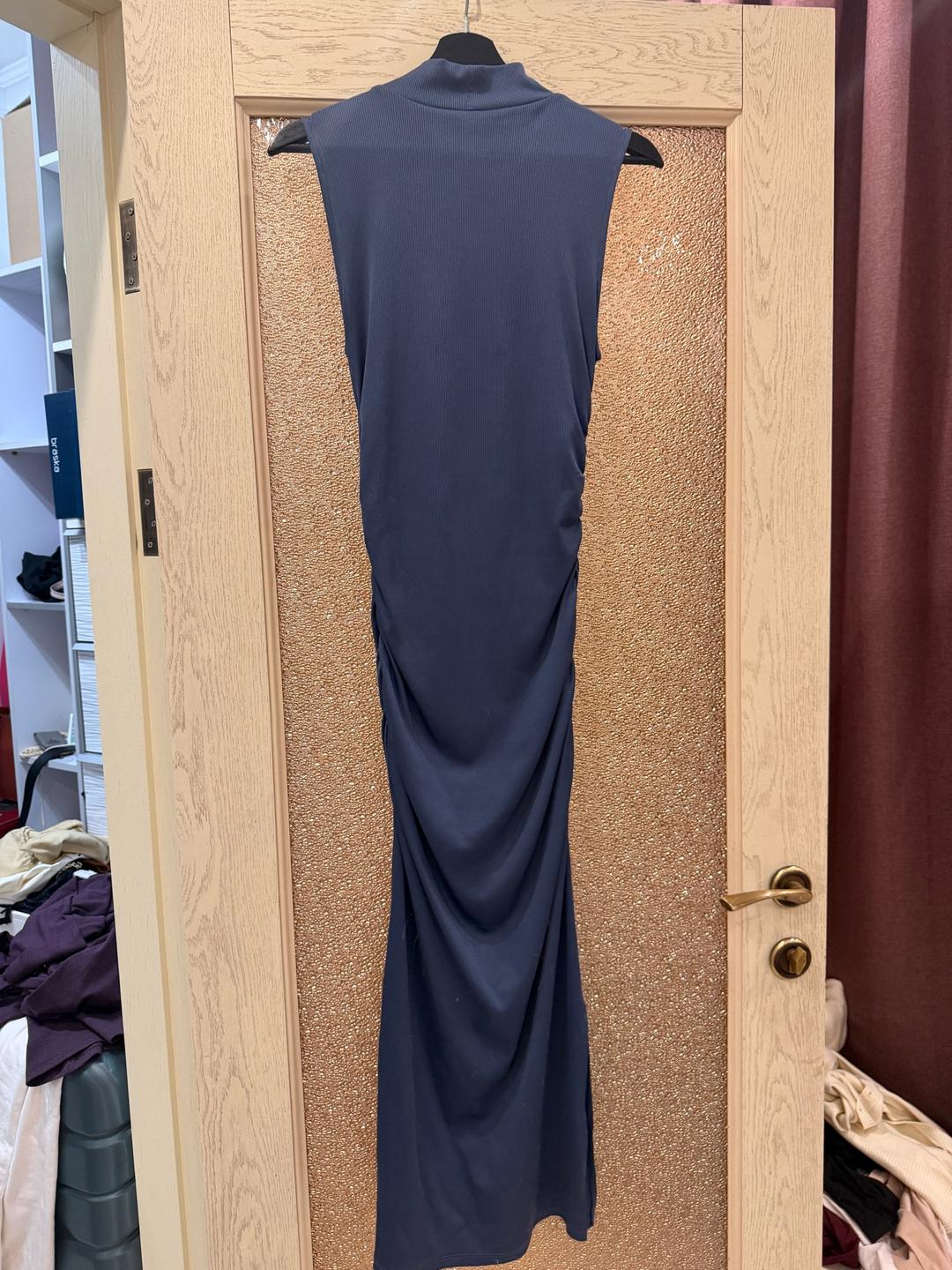 H&M Платье миди со сборкой — фото 2