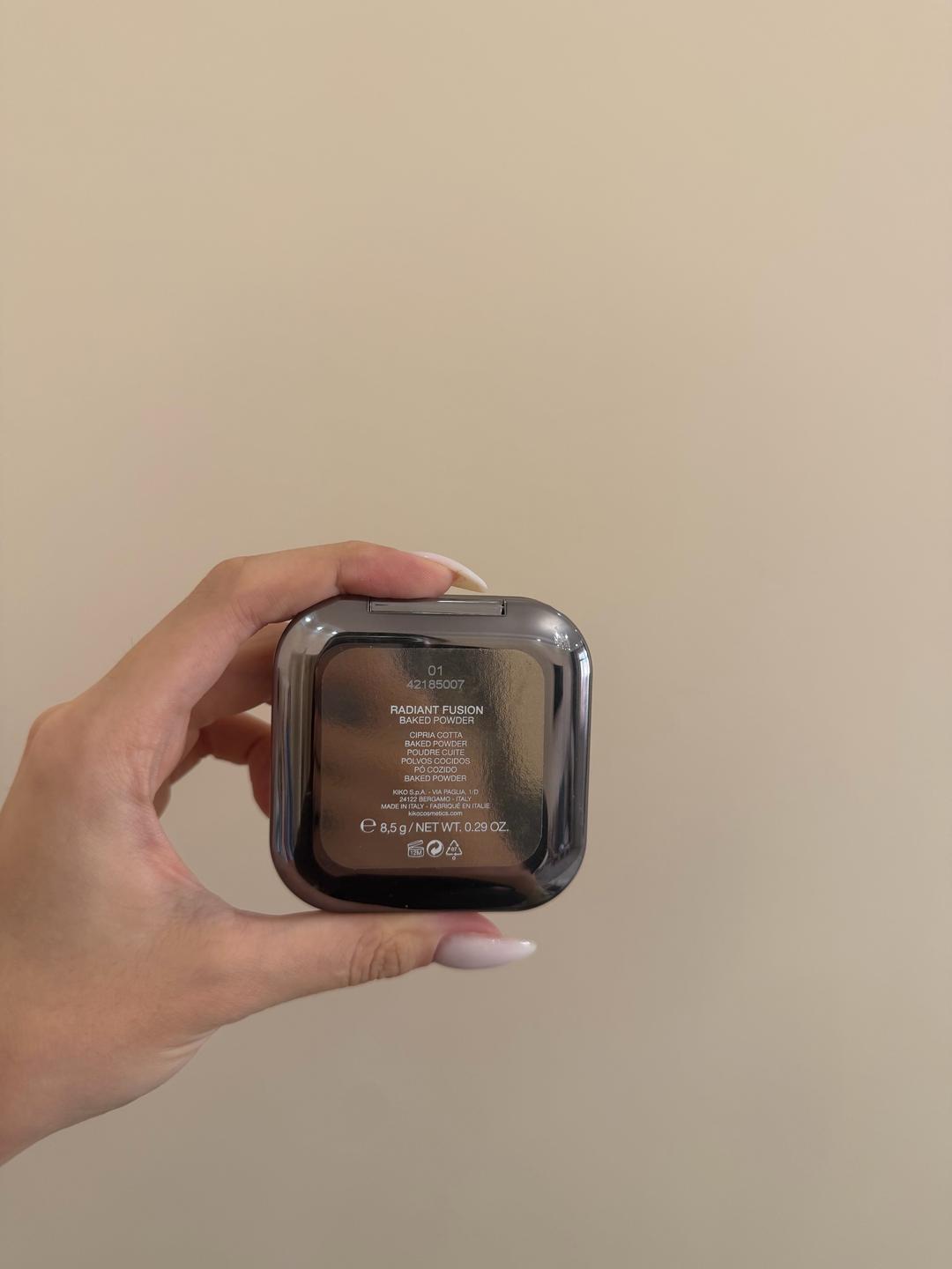 KIKO Milano Пудра KIKO Radiant Fusion Baked Powder 01 — фото 2