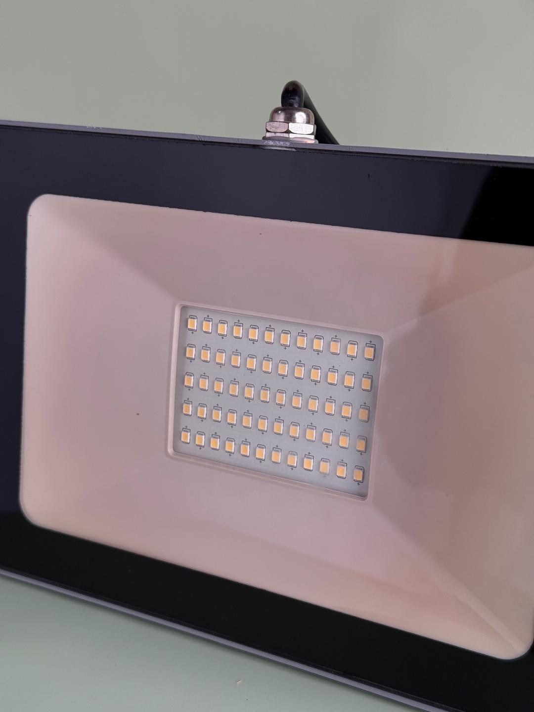 Светодиодный прожектор Ecola ERI LED 50 Вт, 4200K — фото 2