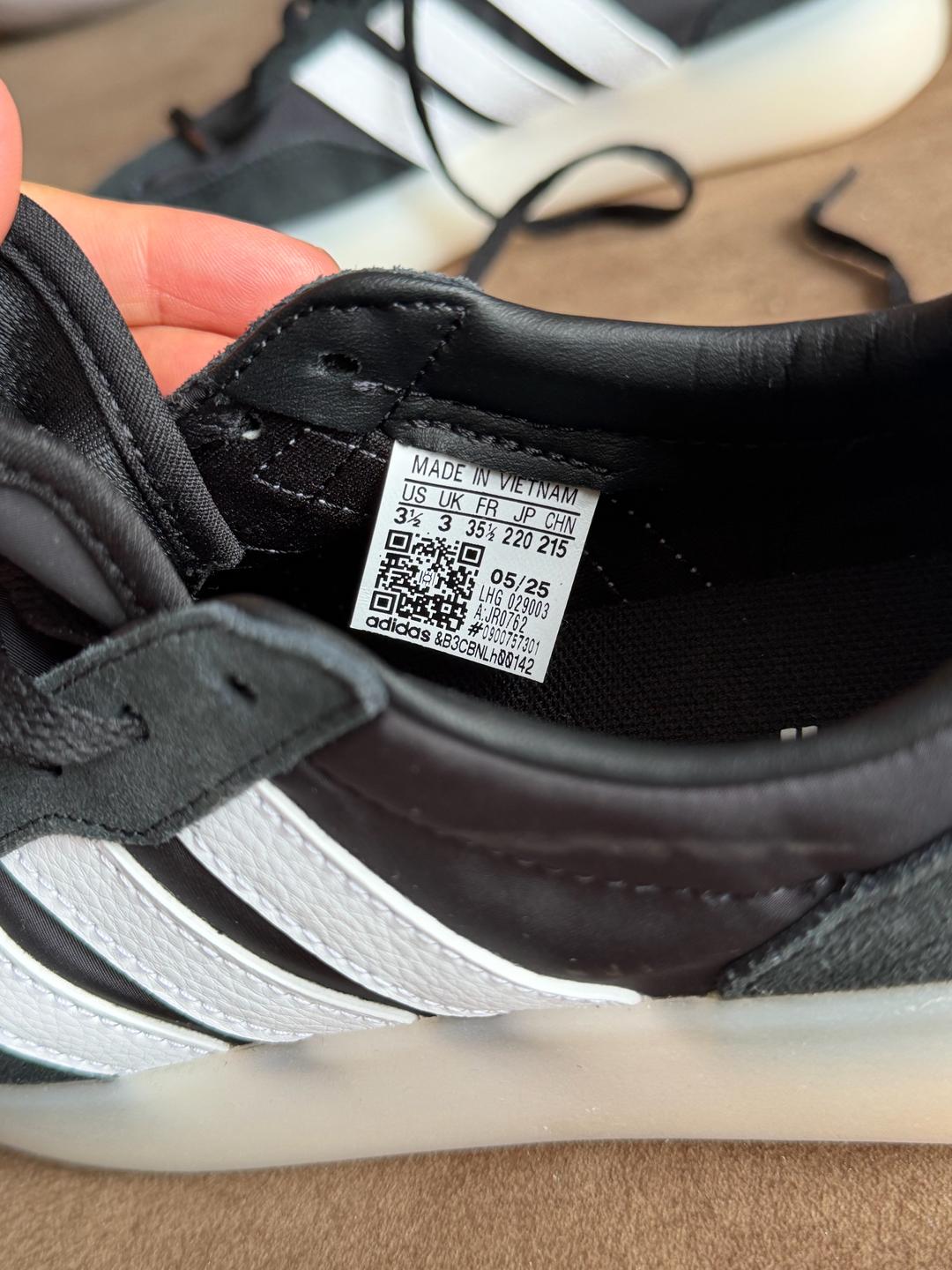 Adidas Кроссовки adidas — фото 2
