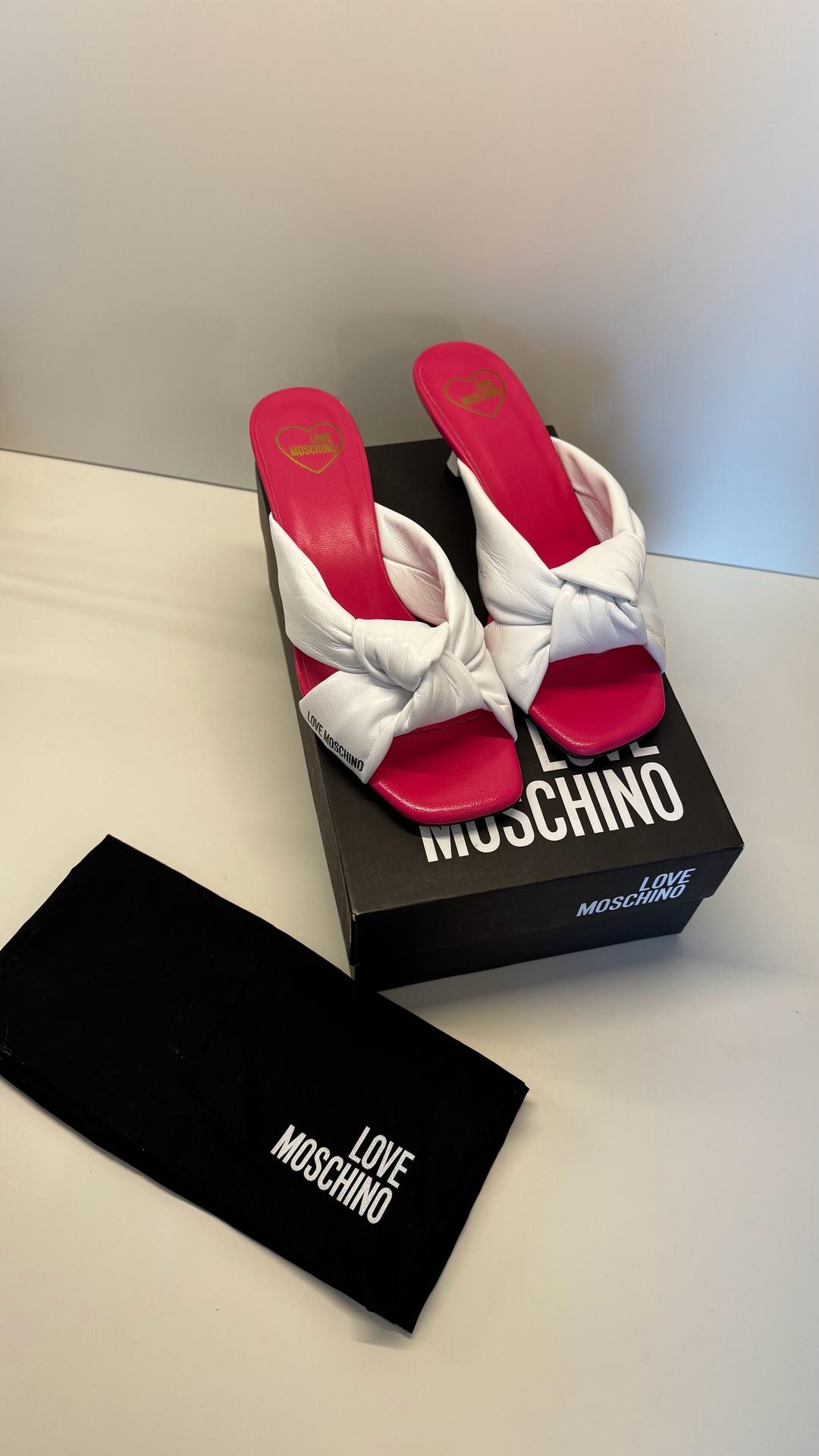 Love Moschino Шлепки Love Moschino — фото 2