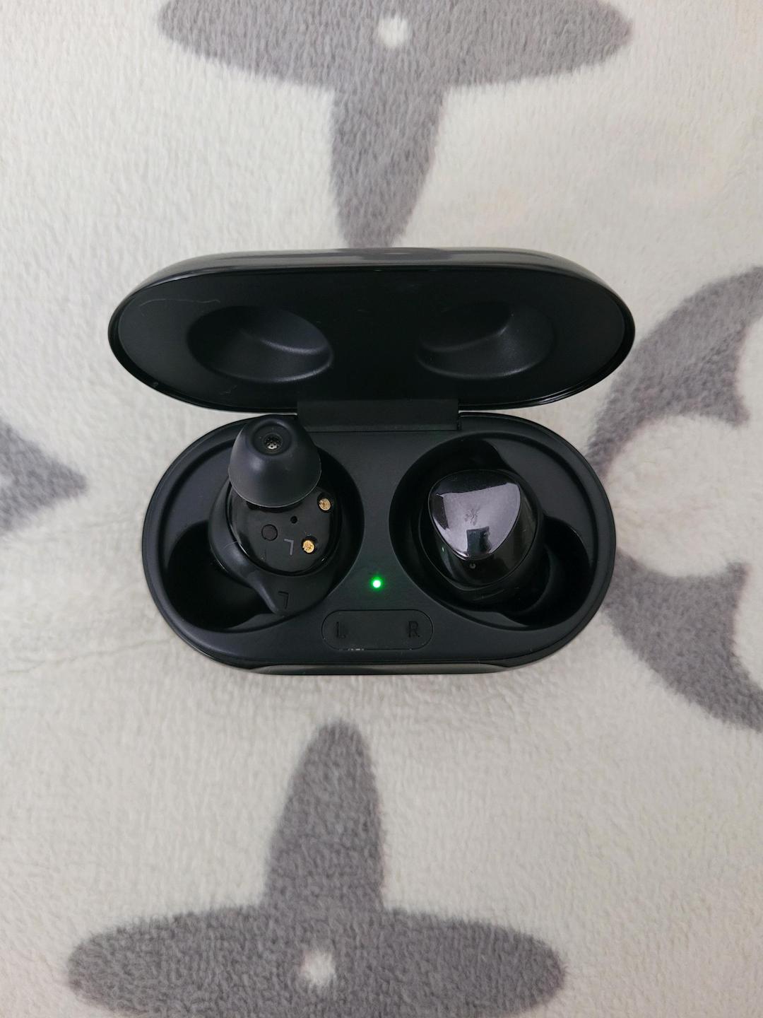 Samsung Galaxy Buds+ — фото 2