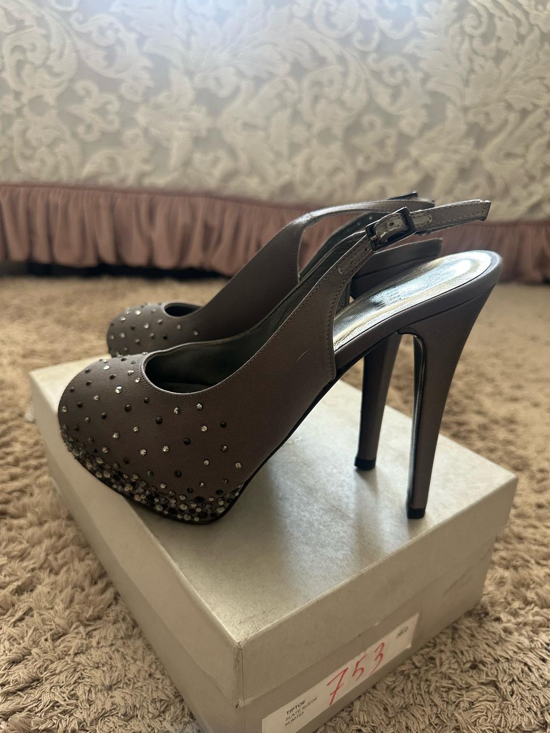 Stuart Weitzman Туфли Stuart Weitzman — фото 2