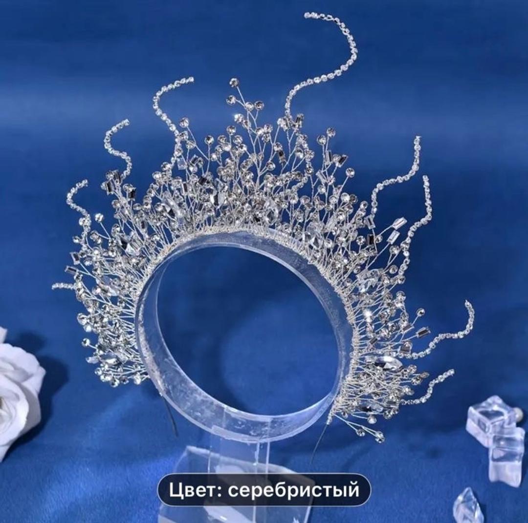 Нет бренда Ободок полностью усыпан стразами и камнями. — фото 2