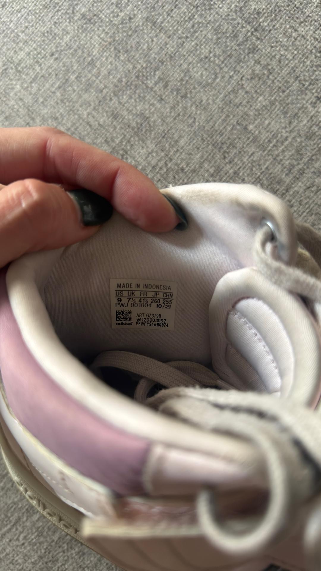 Adidas Женские кроссовки adidas — фото 2
