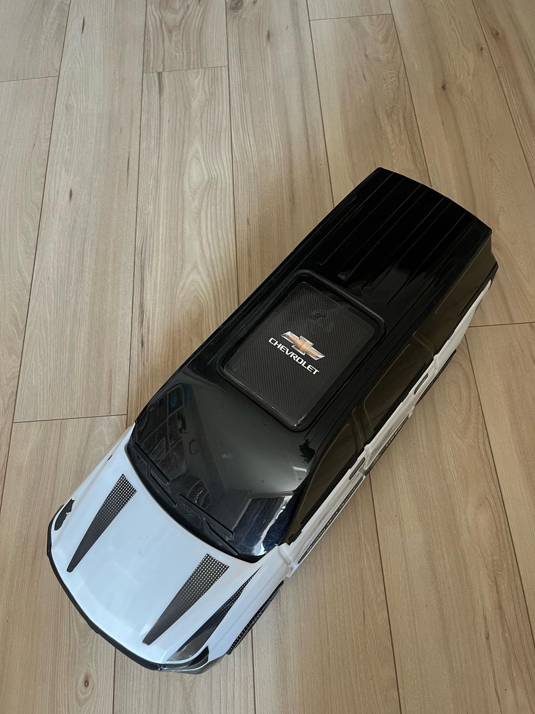 Нет бренда Игрушка Chevrolet Tahoe — фото 2