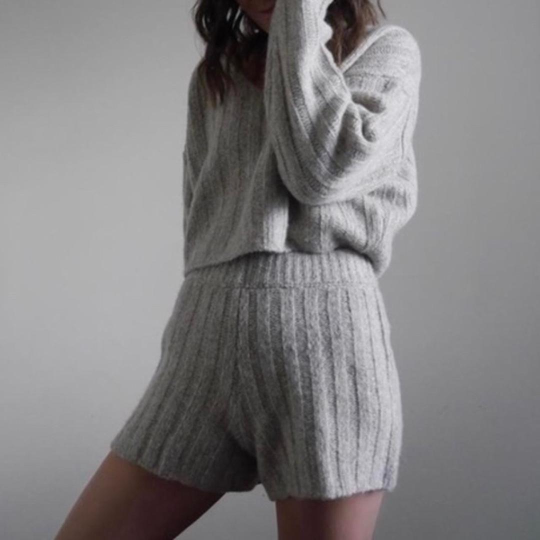 Zara Новые шерстяные шорты без бирки. Зара, на с-м — фото 2