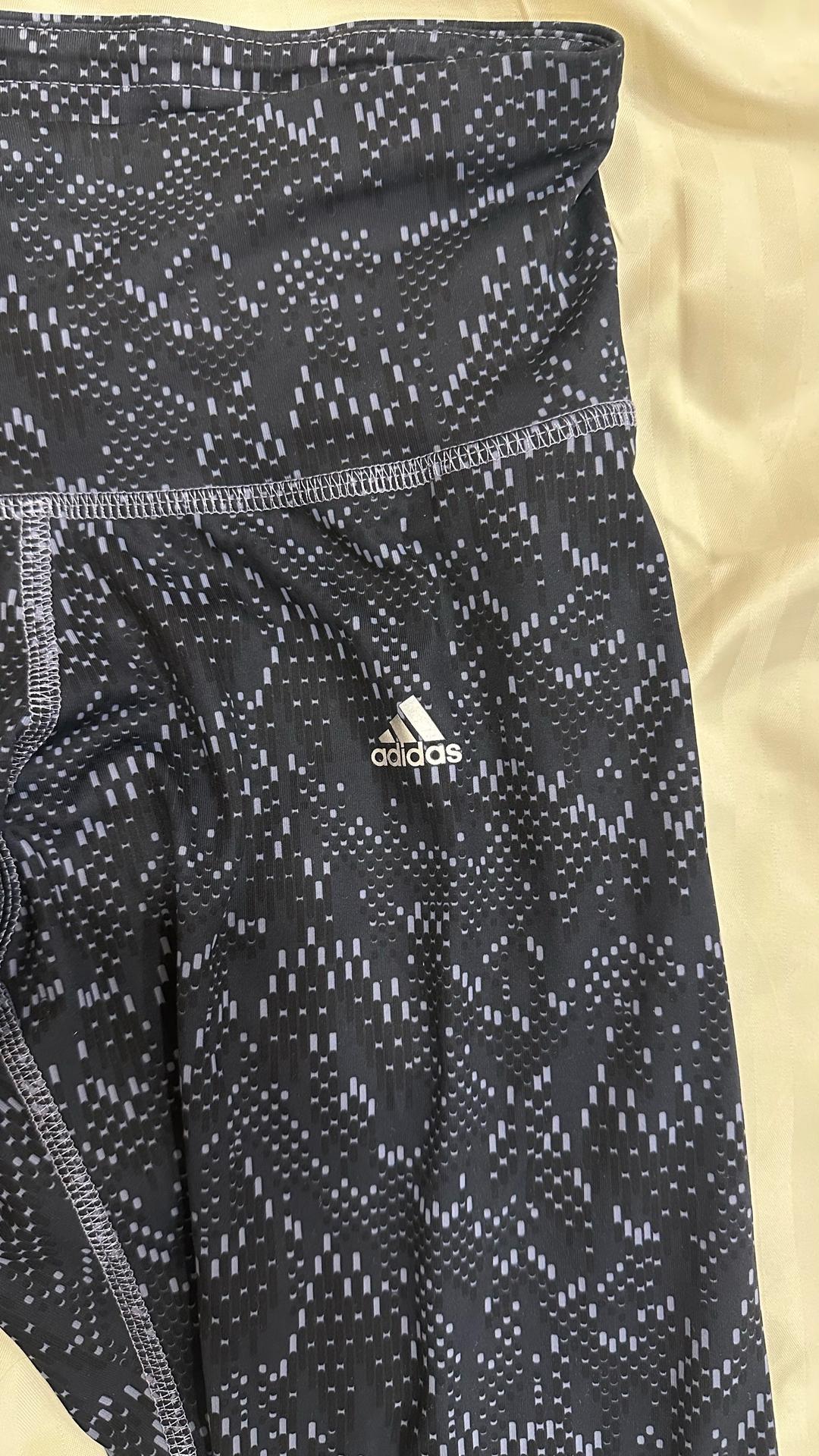 Adidas Спортивные бриджи — фото 2
