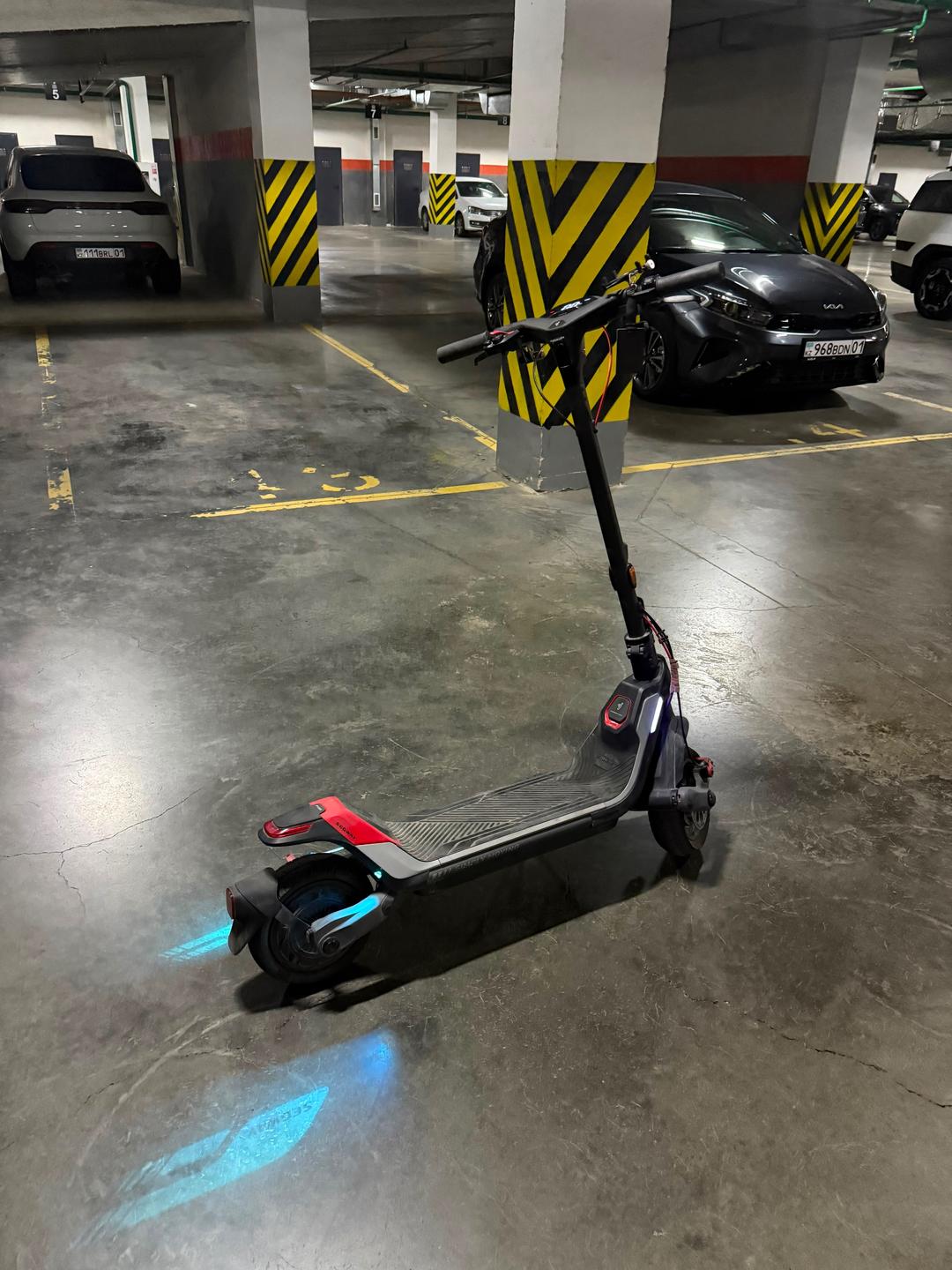 Tommy Hilfiger Электросамокат Segway ninebot p100s — фото 2
