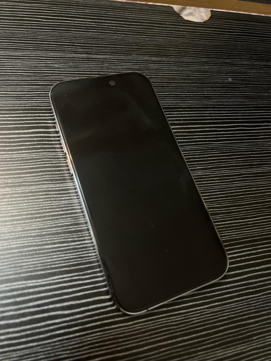 Apple iPhone 14 Pro (фиолетовый) — фото 2