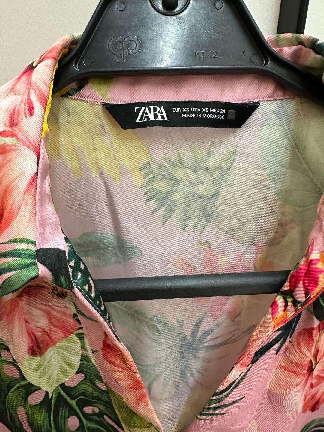 Zara Блуза Zara с тропическим принтом — фото 2