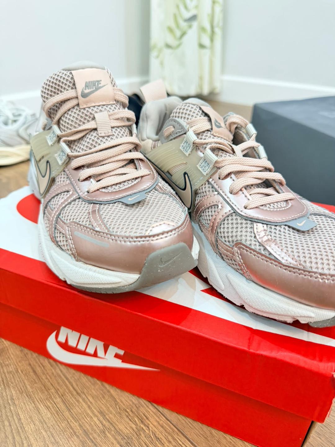Nike Кроссовки Nike V2K Run — фото 2