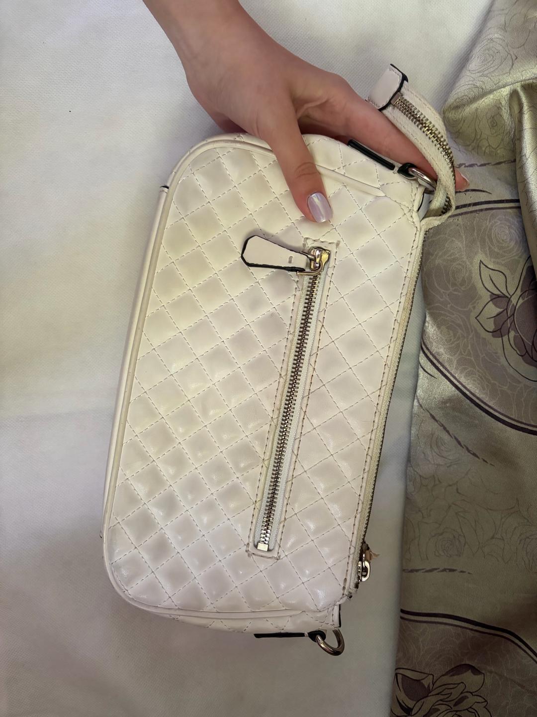 GUESS Белая сумка Guess — фото 2