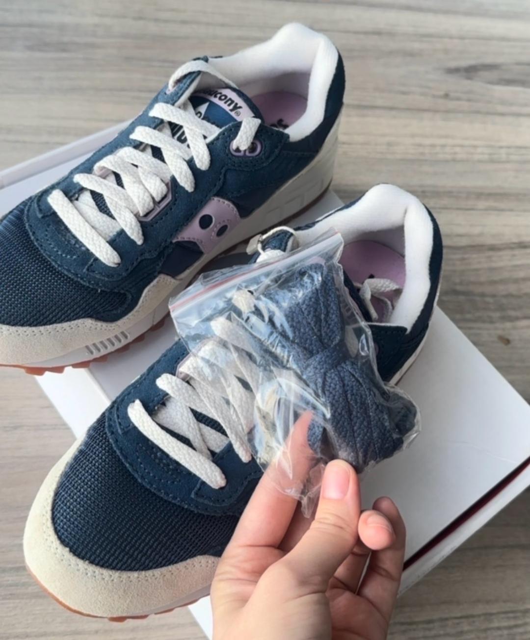 Saucony Кроссовки женские Saucony Shadow — фото 2