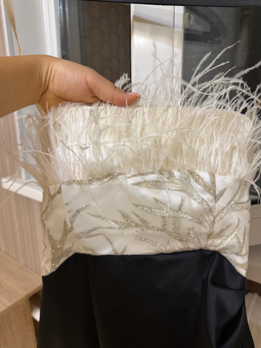 Нет бренда Вечернее платье с перьями Бренда La sposa — фото 2