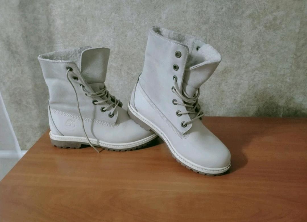 Timberland Продам ботинки Timberland оригинал в отличном состоянии. — фото 2