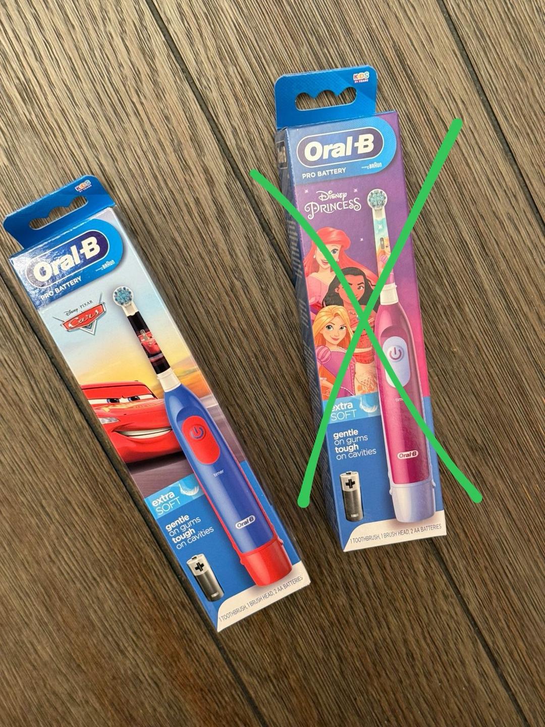 Электрическая зубная щетка Oral-B Kids Cars — фото 2