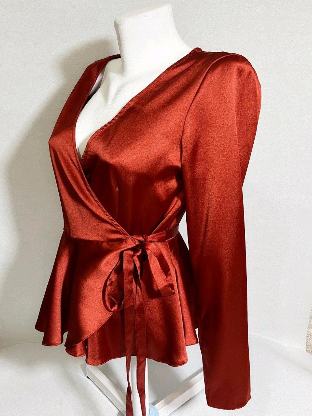 ASOS Блуза Асос Asos UK10 р 44 сатиновая атласная на запАх wrap blouse с баской — фото 2