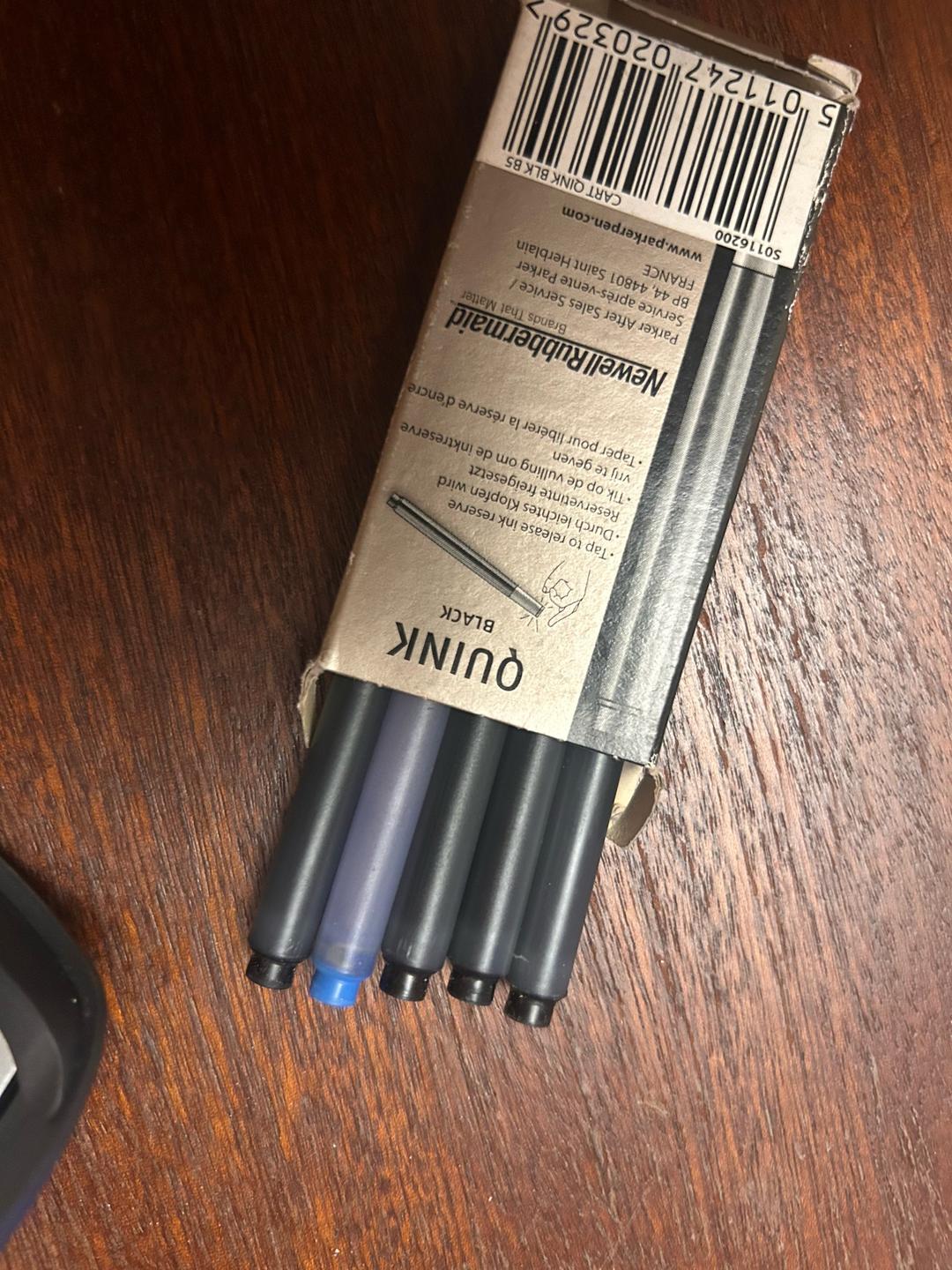 Parker Parker Frontier перьевая ручка Stainless Steel GT + футляр + стержни — фото 2