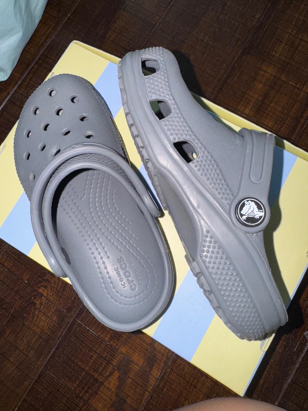 Crocs Детские сабо Crocs Classic Clog (Серые, размер C11) — фото 2