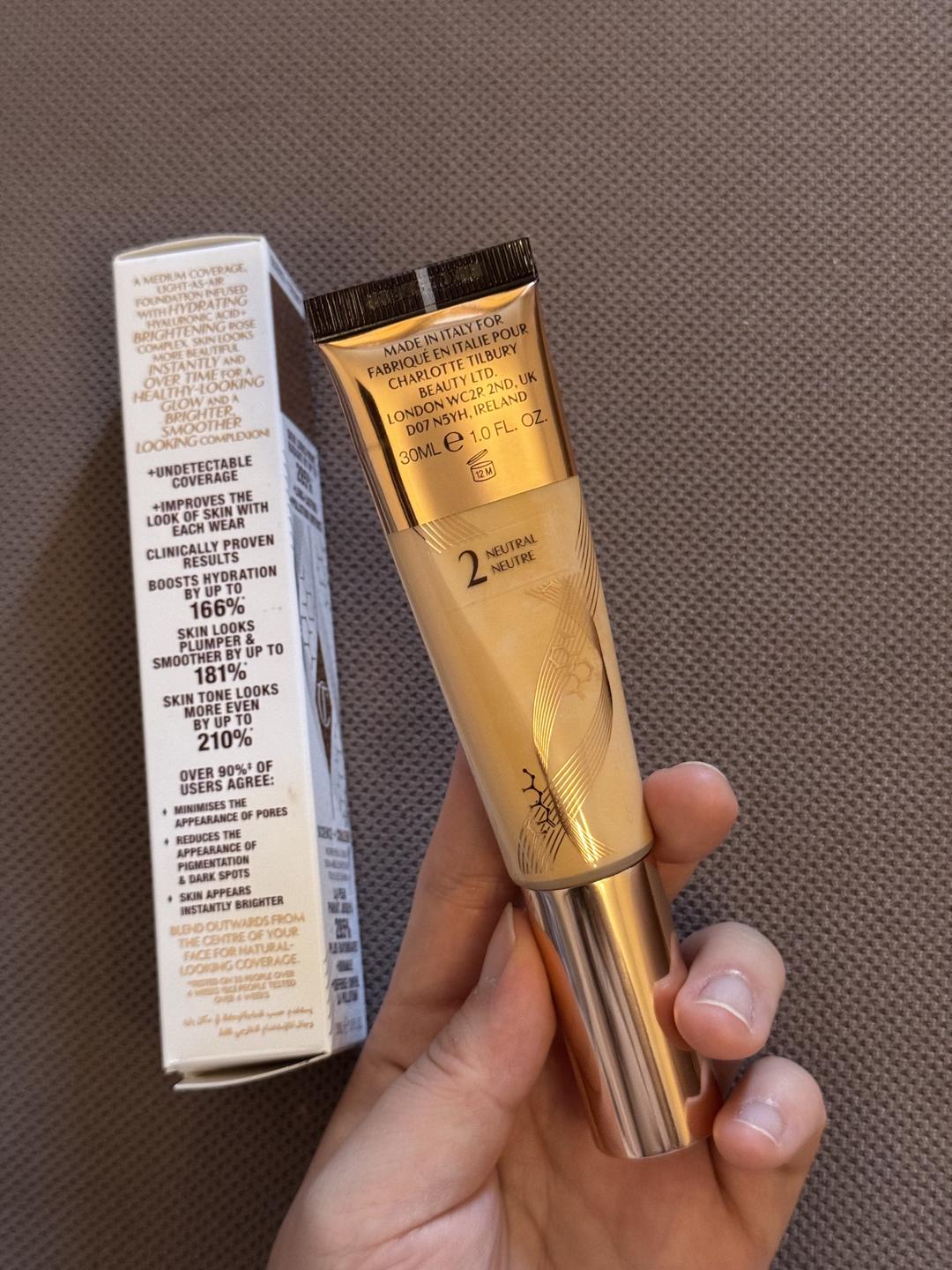 charlotte tilbury Charlotte Tilbury Beautiful Skin Foundation  — фото 2