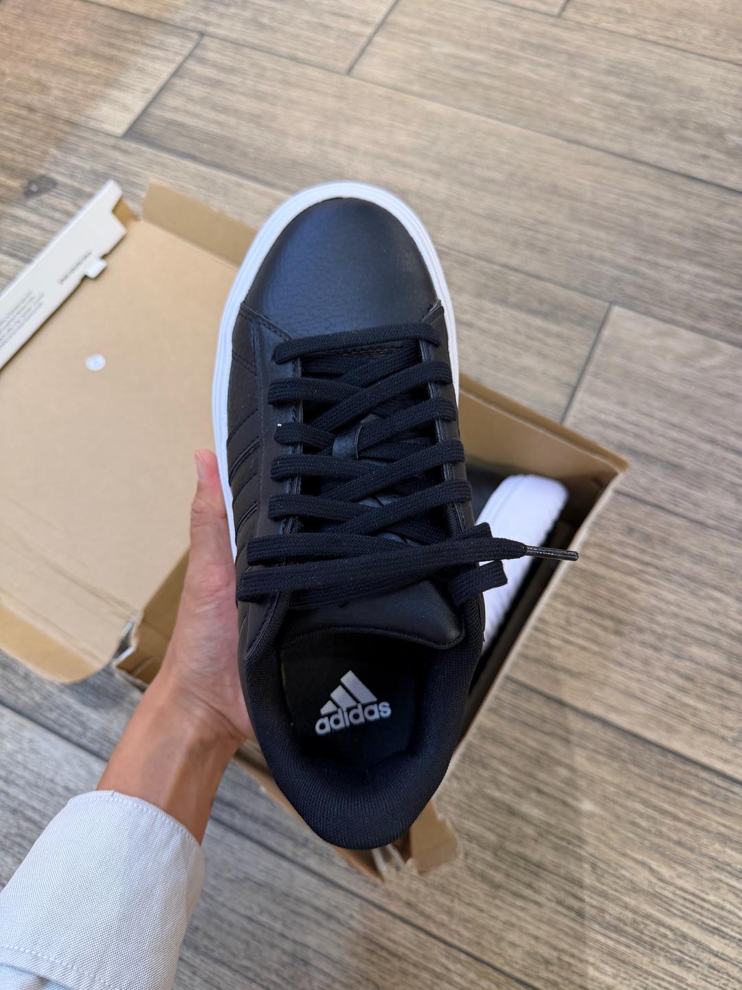 Adidas Кроссовки adidas — фото 2