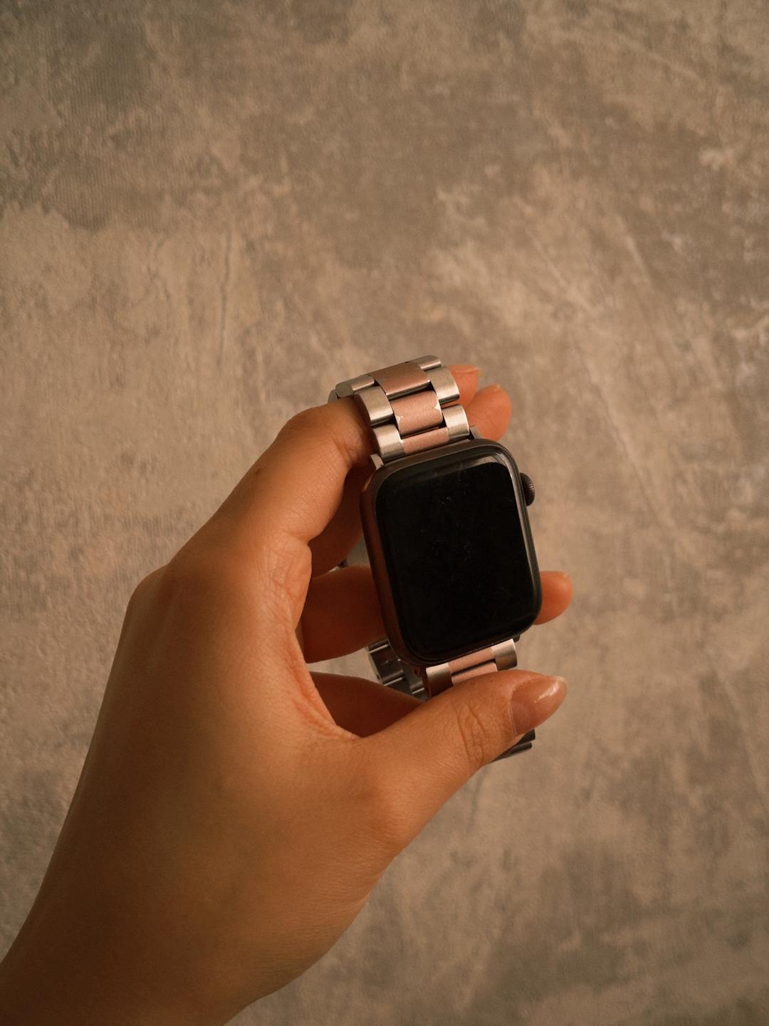 Apple Apple Watch с металлическим браслетом — фото 2