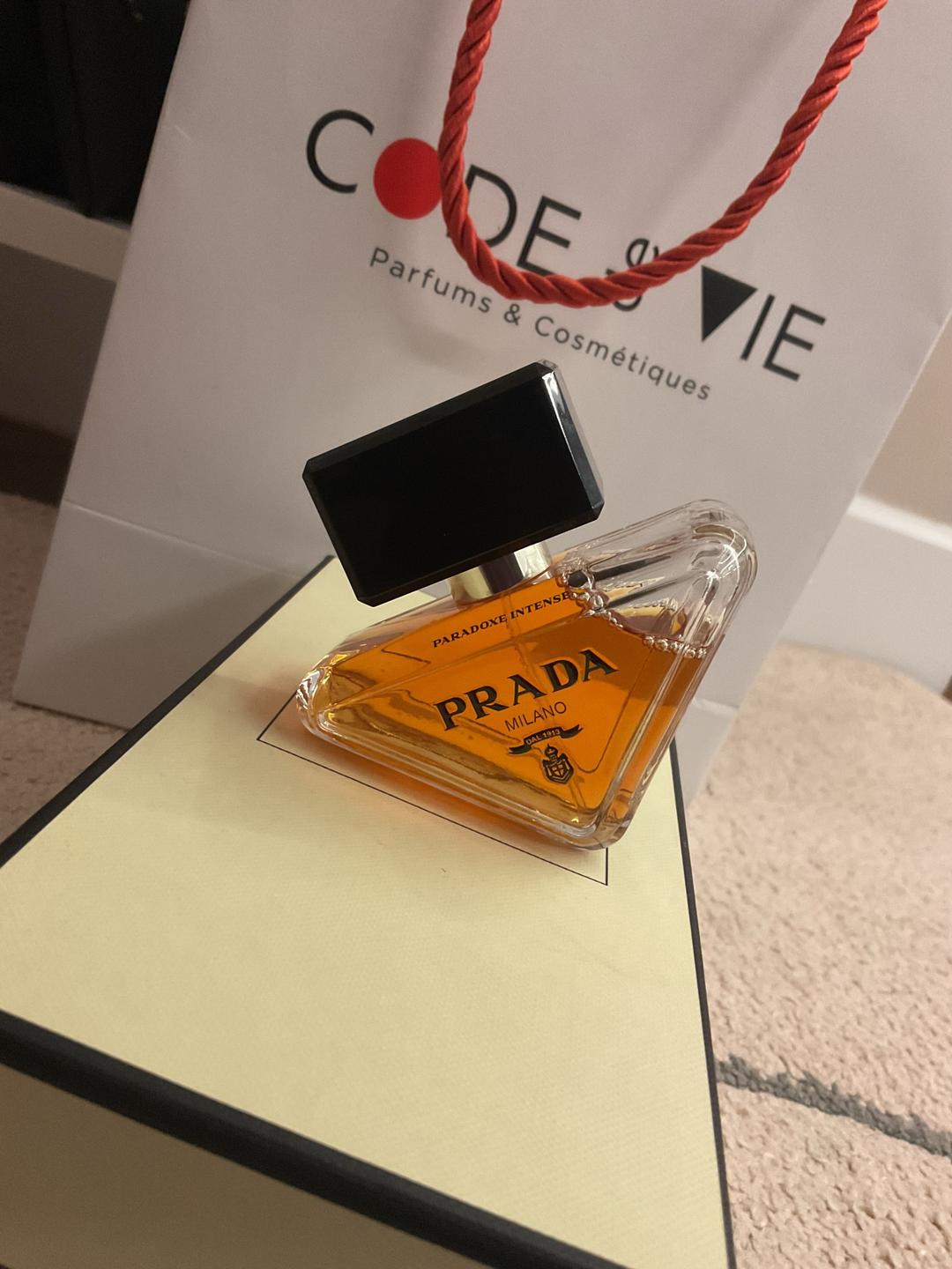Prada Парфюмерная вода Prada Paradoxe Intense 30 мл — фото 2