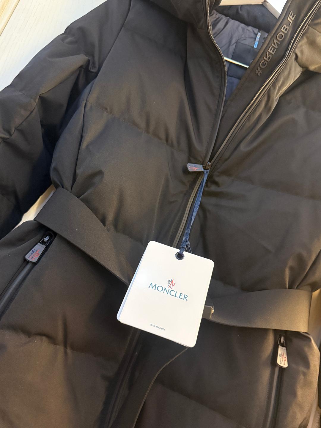 Moncler Новый Пуховик Moncler премиум качество с капюшоном и поясом размер М все в опис👇🏻 — фото 2