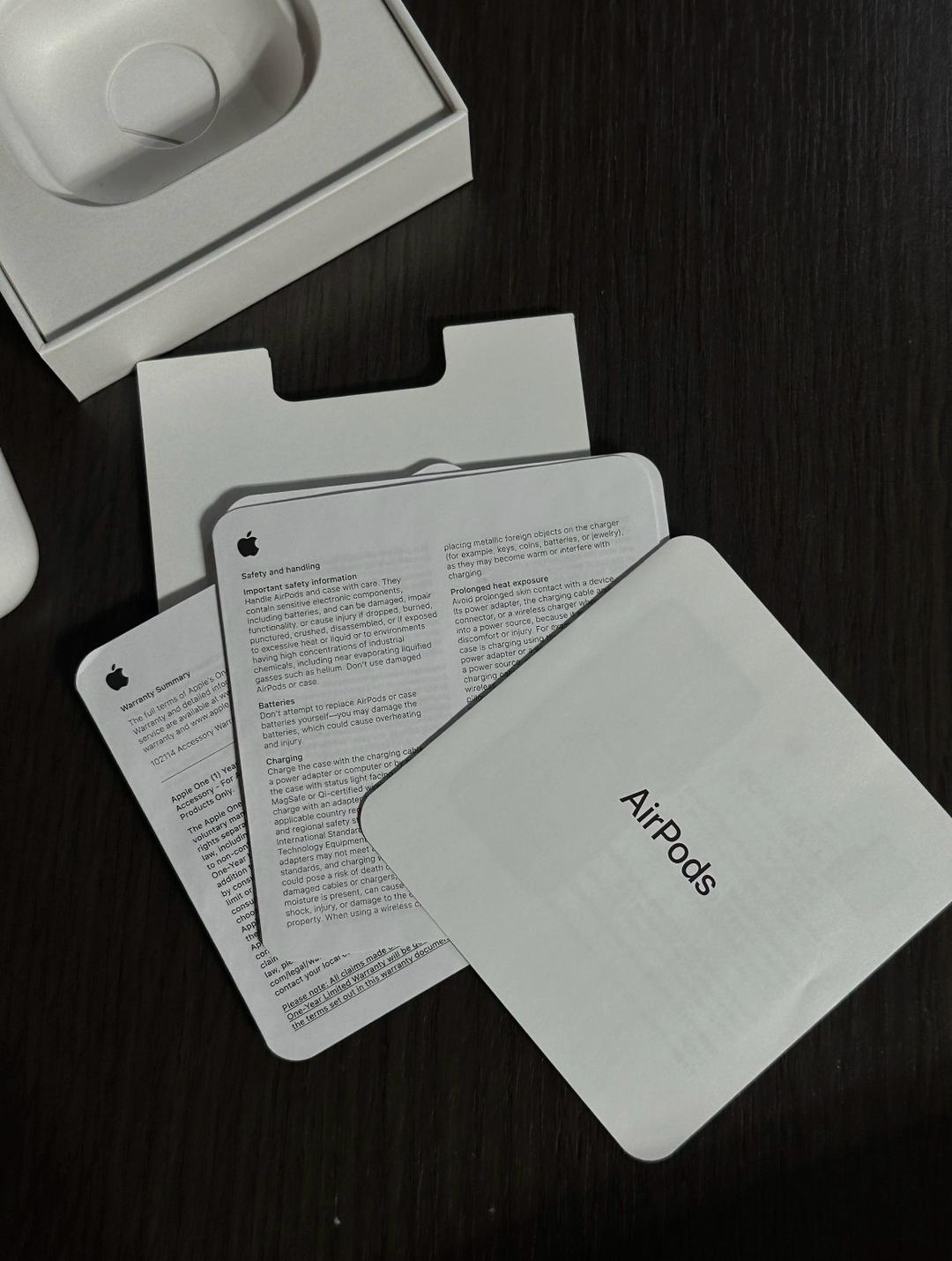 Apple Наушники Apple AirPods 3rd Generation — фото 2