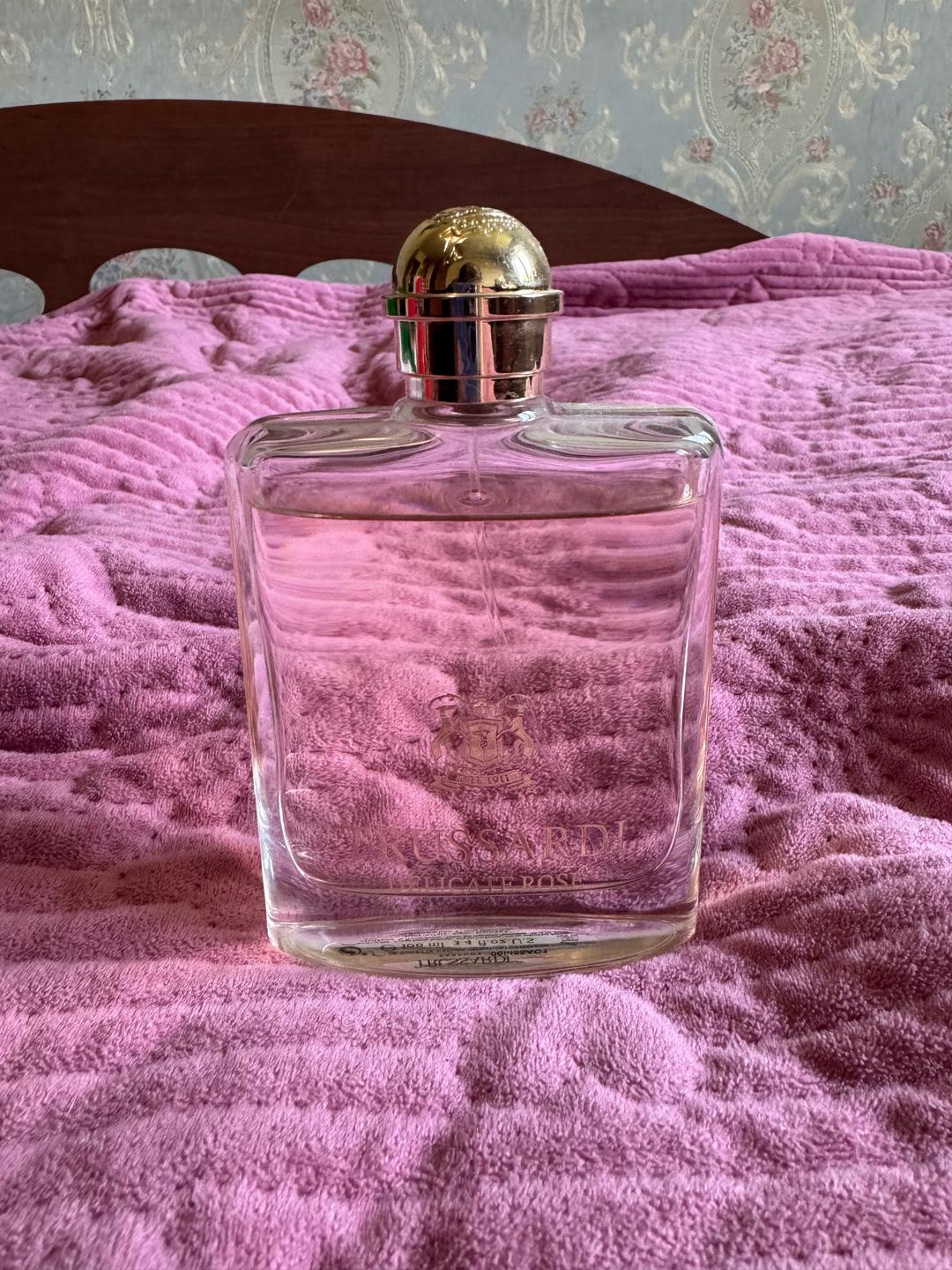 Trussardi Trussardi Delicate Rose туалетная вода — фото 2