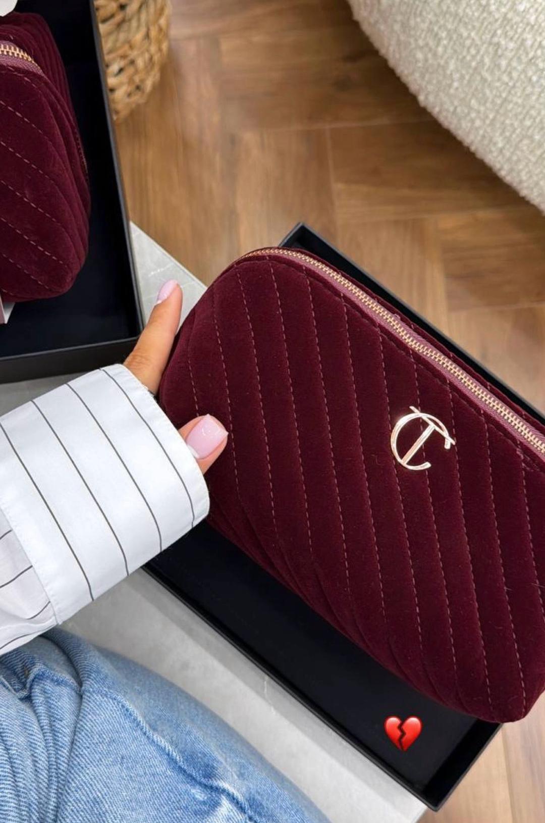 Charlotte Tilbury Charlotte Tilbury бархатная косметичка — фото 2