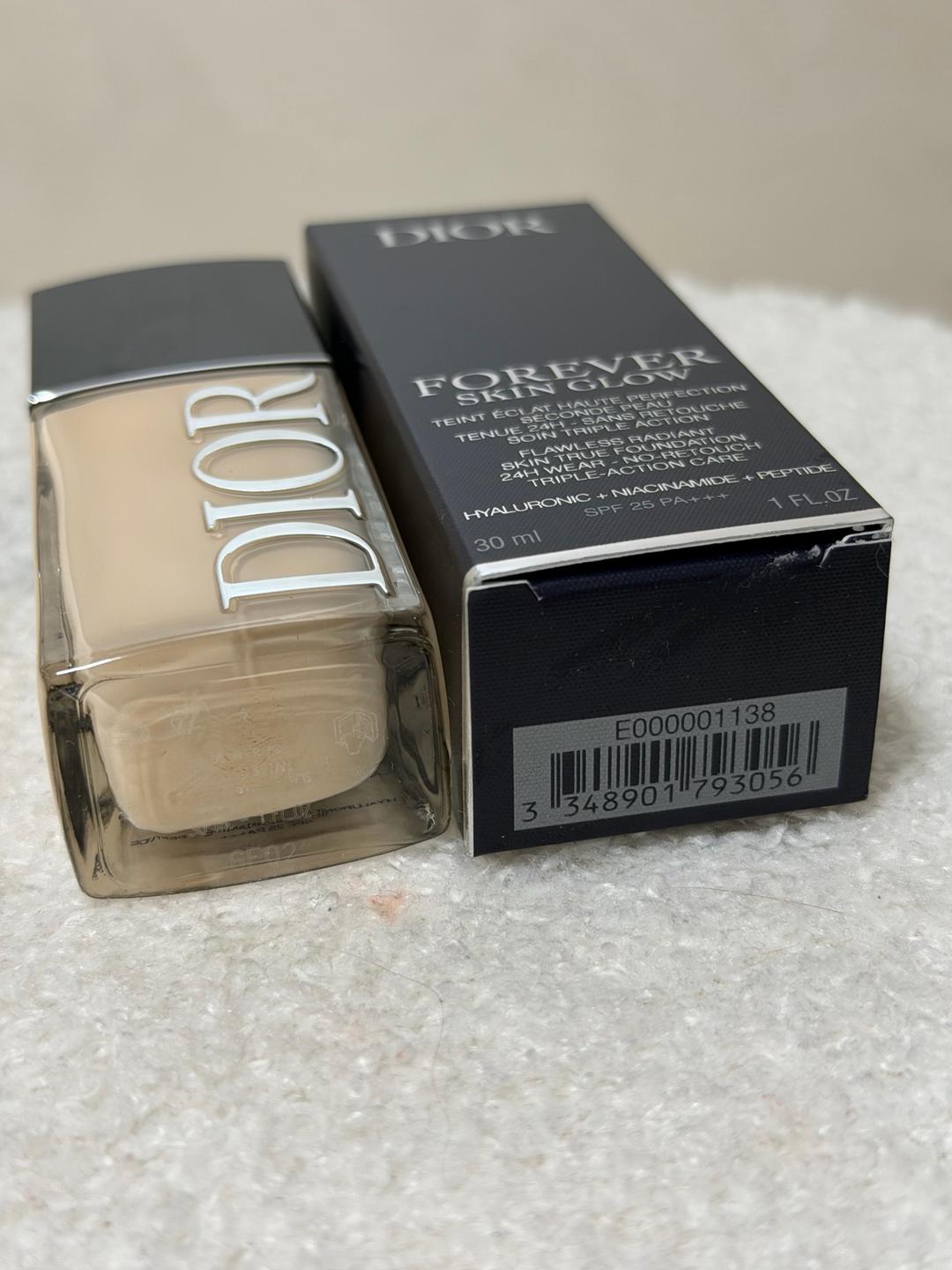 Dior Тональный крем Dior Forever Skin Glow 0N — фото 2
