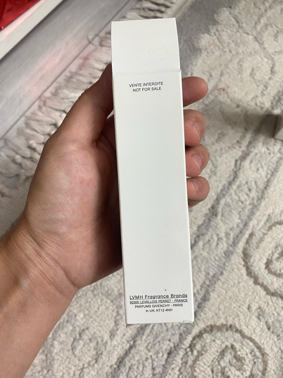 Givenchy GIVENCHY Prisme Libre Skin-Caring Matte тональный флюид — фото 2
