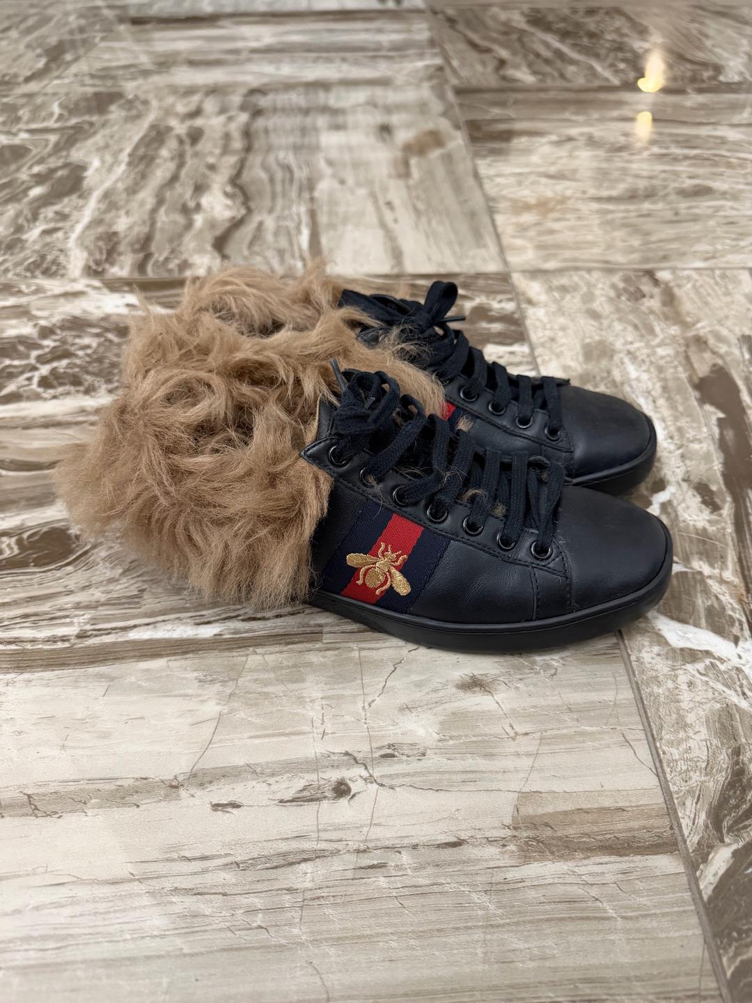 Gucci Gucci кеды с мехом — фото 2