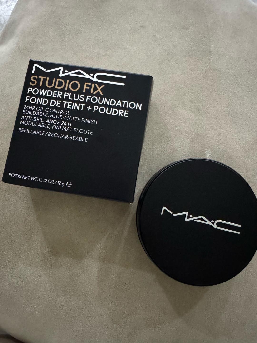 MAC Пудра MAC Studio Fix Powder Plus Foundation кремовая C3.5 бежевый — фото 2