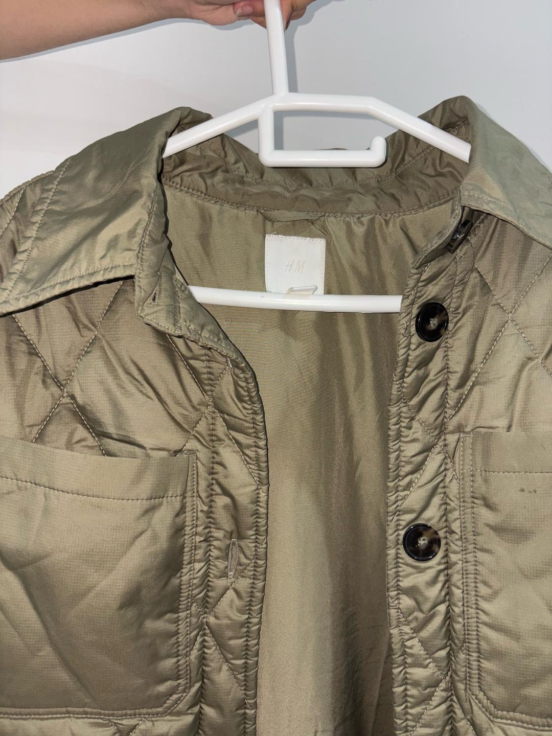 H&M Стеганая куртка-рубашка H&M — фото 2