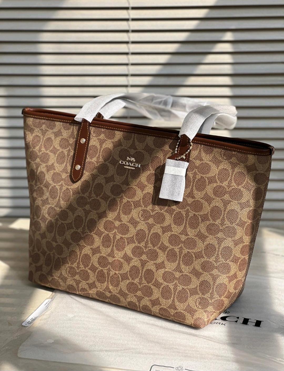 Coach Сумка Coach City Zip Tote, 100% оригинал, натуральная кожа и фирменная канва. — фото 2
