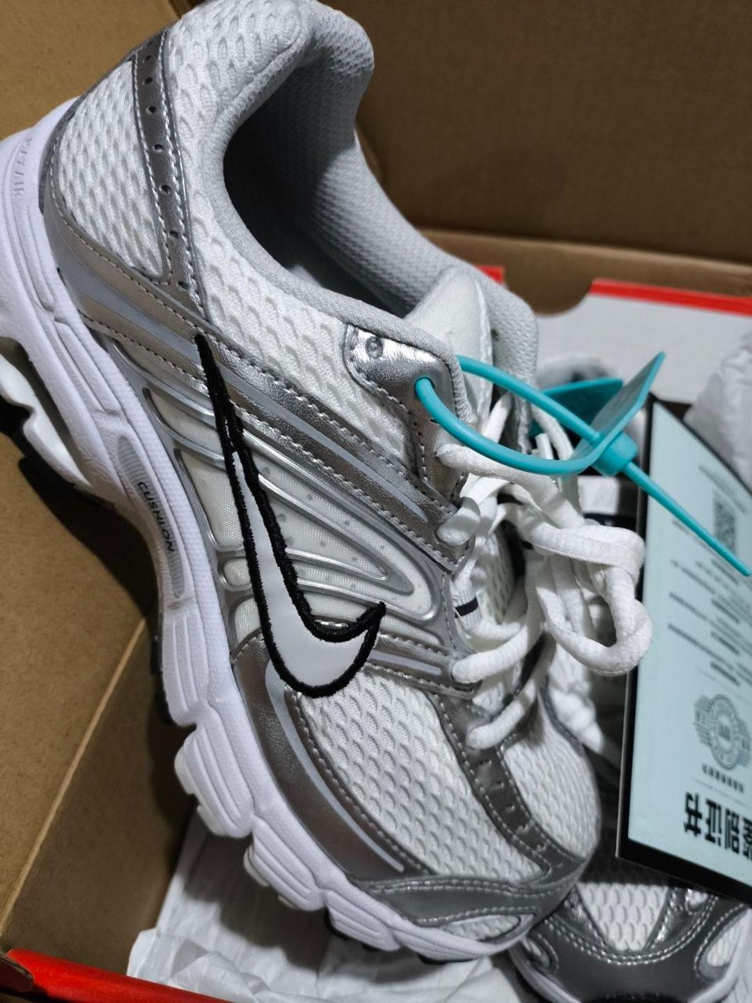Nike Кроссовки Nike Air Max Moto 2K — фото 2