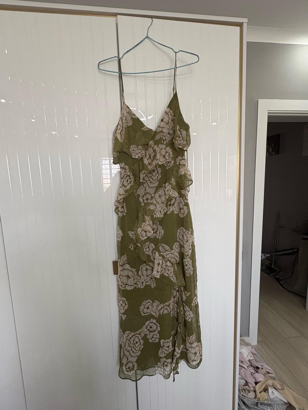 Zara Платье Zara на бретелях с воланами и цветочным принтом. Шифон. — фото 2