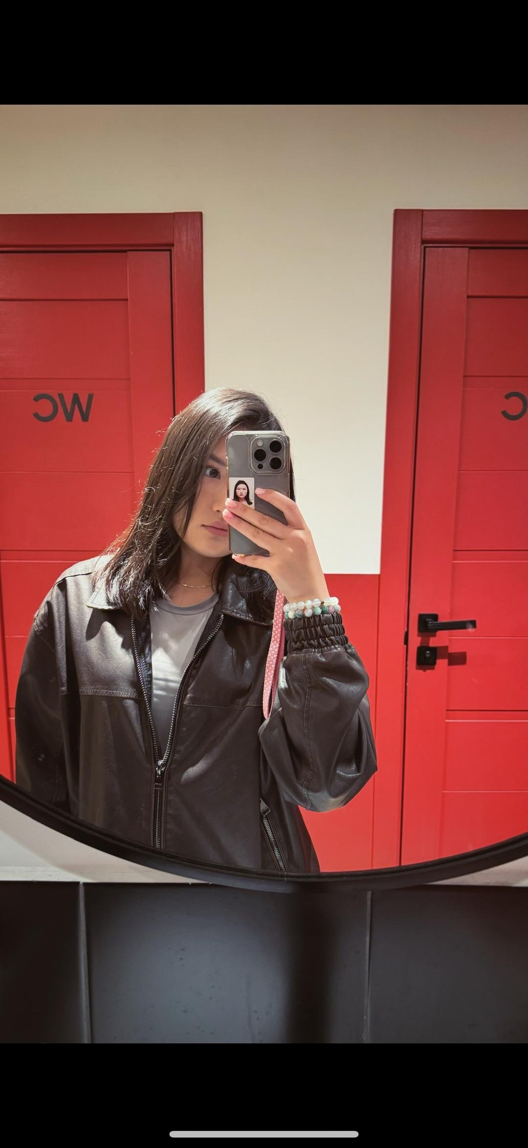 Pull & Bear Кожаная куртка-бомбер  Pull&Bear из искусственной кожи. — фото 2